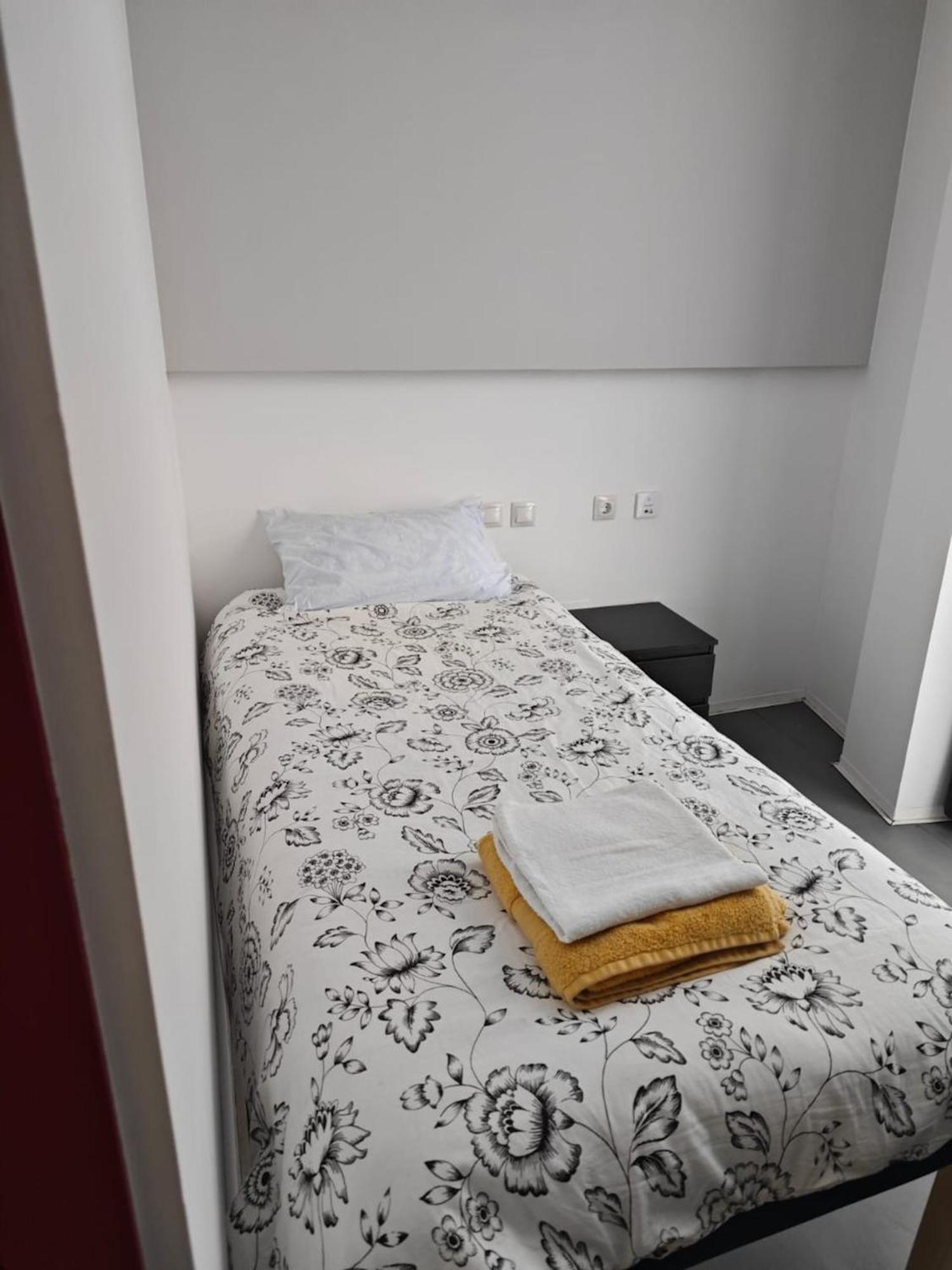Hostal Nana B&B Arroyo de la Encomienda Luaran gambar